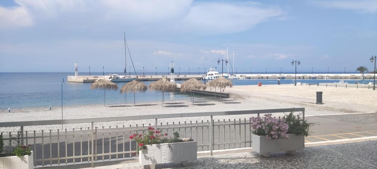 Hotel Blue Sea Tiros Luaran gambar
