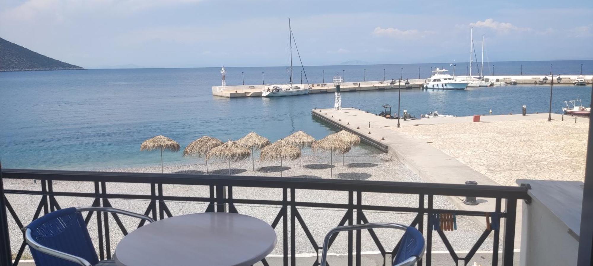 Hotel Blue Sea Tiros Bilik gambar