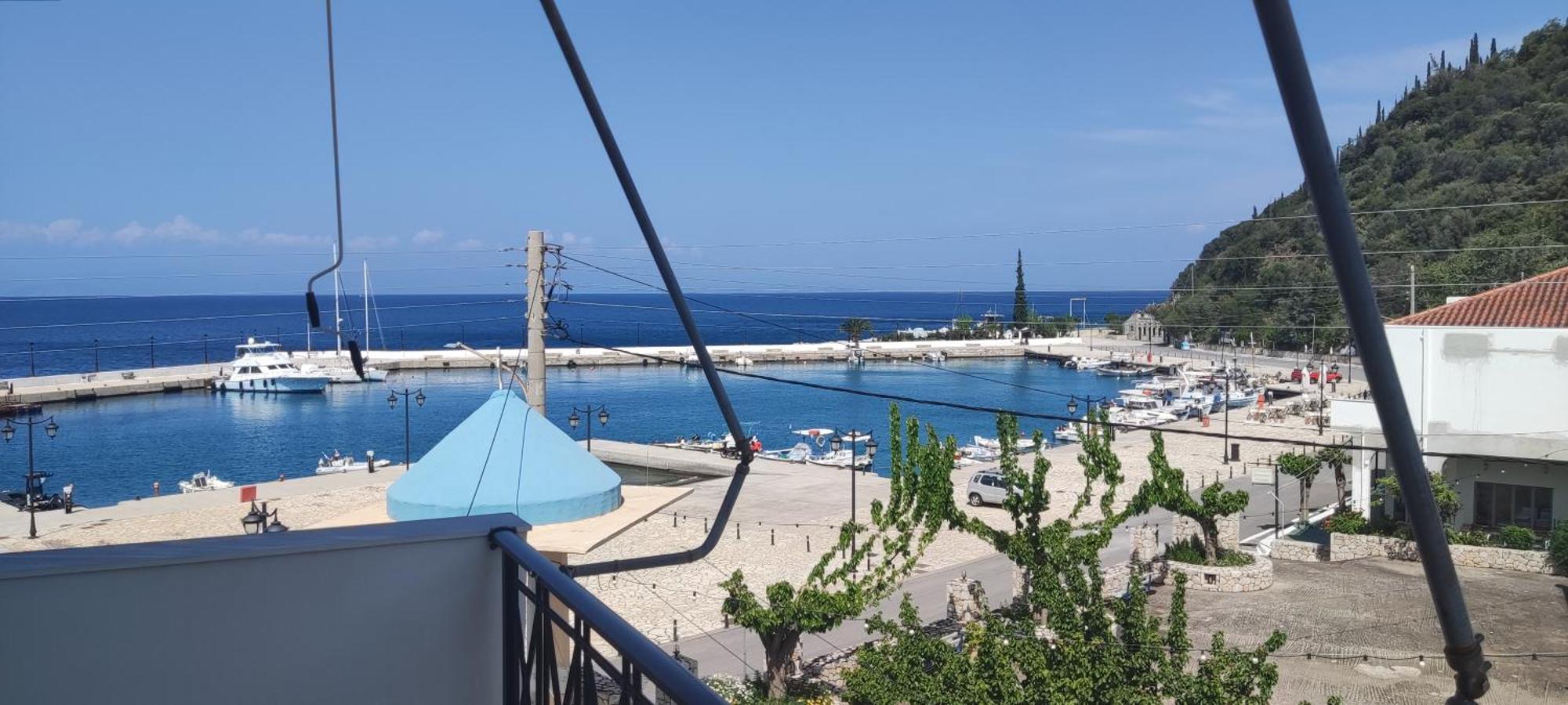 Hotel Blue Sea Tiros Bilik gambar